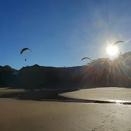 Calme Proche Avec Terrasse Sud, Parking Securise Et Equipements Complets - Fr-1-306-909 דירה