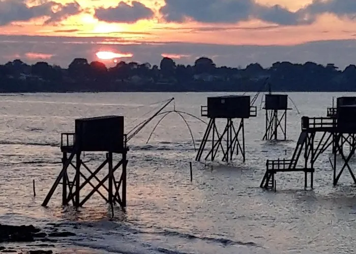 Appartement Calme Proche Avec Terrasse Sud, Parking Sécurisé Et équipements Complets - Fr-1-306-909 *