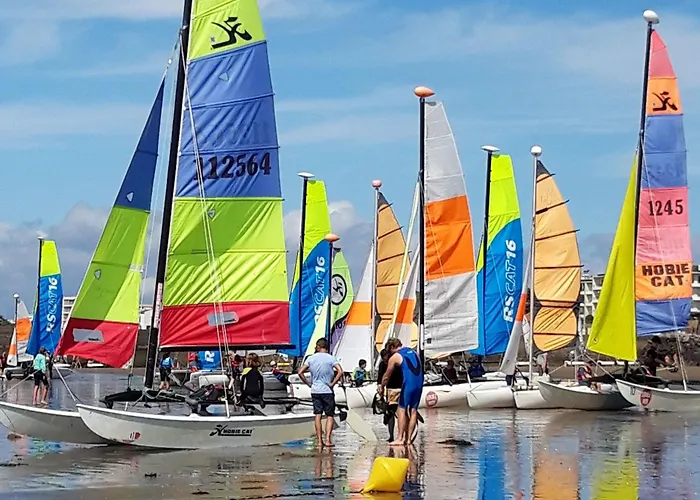 Calme Proche Avec Terrasse Sud, Parking Securise Et Equipements Complets - Fr-1-306-909 *