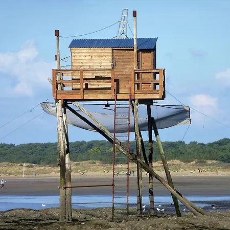 Calme Proche Avec Terrasse Sud, Parking Securise Et Equipements Complets - Fr-1-306-909 * سانت-بريفين-لي-بان