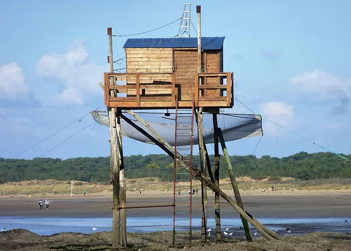 Calme Proche Avec Terrasse Sud, Parking Securise Et Equipements Complets - Fr-1-306-909 * Saint-Brévin-les-Pins